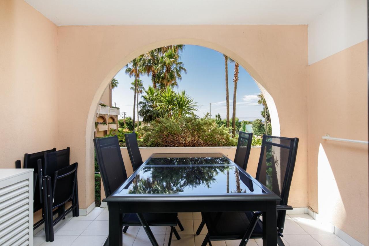 Suite 118 - Piscine - 50 Metres Plage - Terrasse - Clim - Wifi Cannes Exterior foto