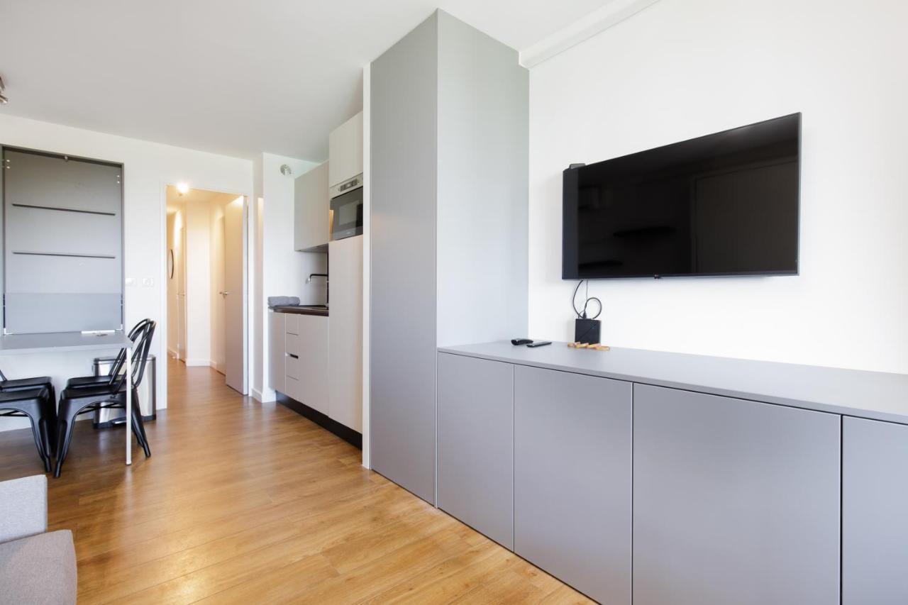 Suite 118 - Piscine - 50 Metres Plage - Terrasse - Clim - Wifi Cannes Exterior foto